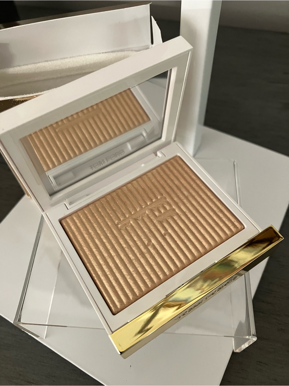 Tom Ford Radiant Highlighter 02 Nude Sand